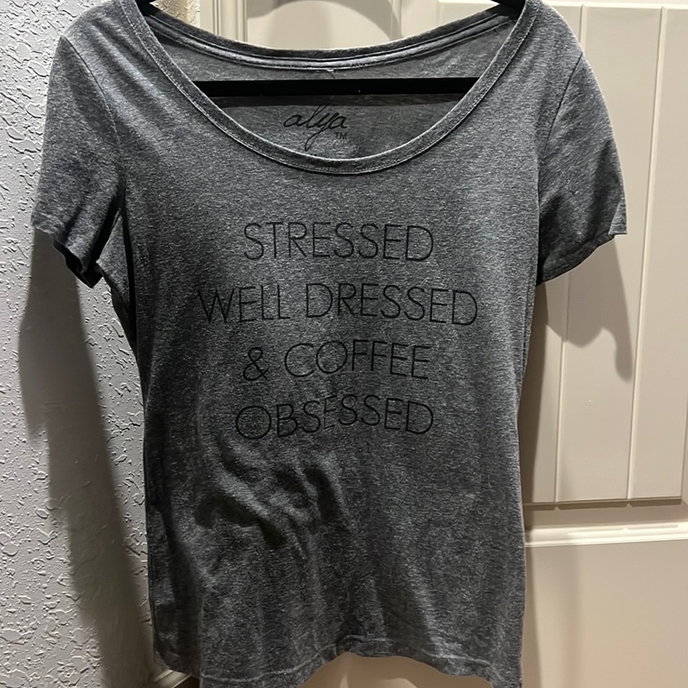 Womens medium graphic t shirt